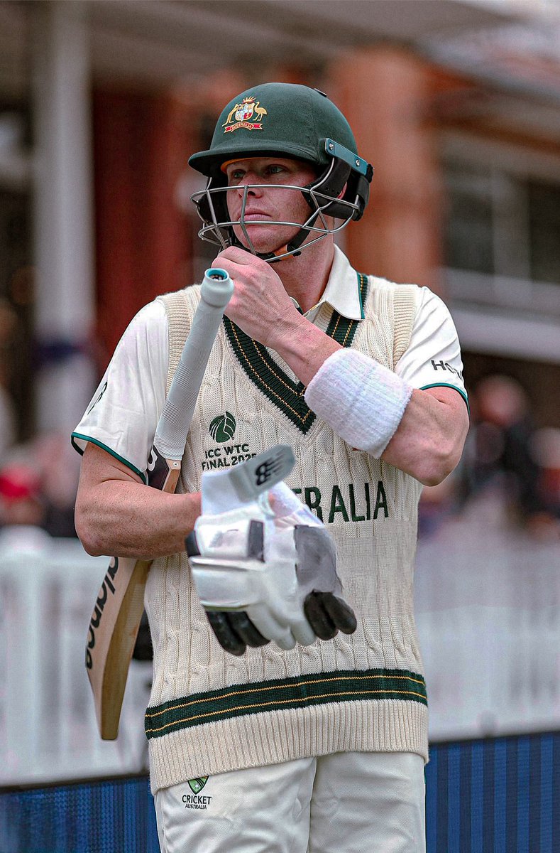 AdvocateMessi's tweet image. GOAT Steve Smith is likely to return for the 2nd Test against the West Indies . He's already back in the nets. 👀🏏
 #AUSvWI