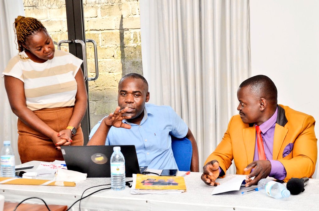 STFUganda's tweet image. From June 25–27, under the #SRHR4ALL project in Uganda, Sonke Gender Justice trained religious & cultural leaders from Iganga & Bugiri on SRHR and gender equality. The sessions focused on transforming gender norms & boosting access to SRHR services for all.
#GenderEquality
#SRHR