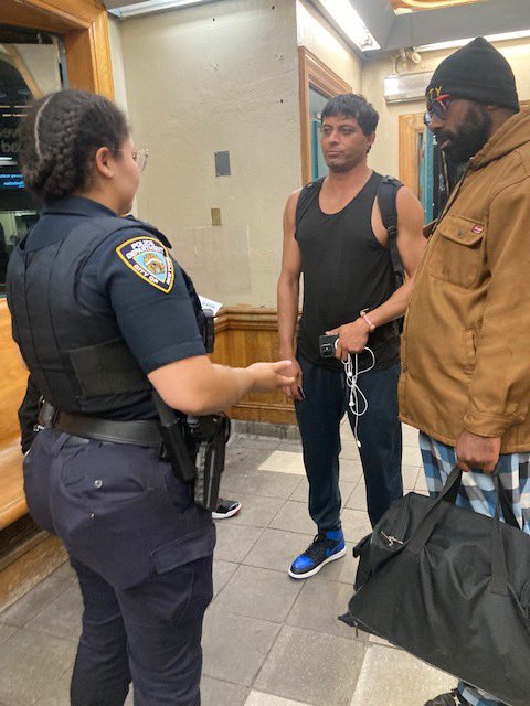 NYPD 70th Precinct (@nypd70pct) on Twitter photo Your DV Officers were out spreading awareness to members in the community at Beverley Rd & East 16’St.
You are not alone!
If you suspect someone you know is in an abusive relationship, call <a href="/SafeHorizon/">Safe Horizon</a> Hotline 1-800-621-HOPE (4673) 24/7 Your DV Officers were out spreading awareness to members in the community at Beverley Rd & East 16’St.
You are not alone!
If you suspect someone you know is in an abusive relationship, call <a href="/SafeHorizon/">Safe Horizon</a> Hotline 1-800-621-HOPE (4673) 24/7