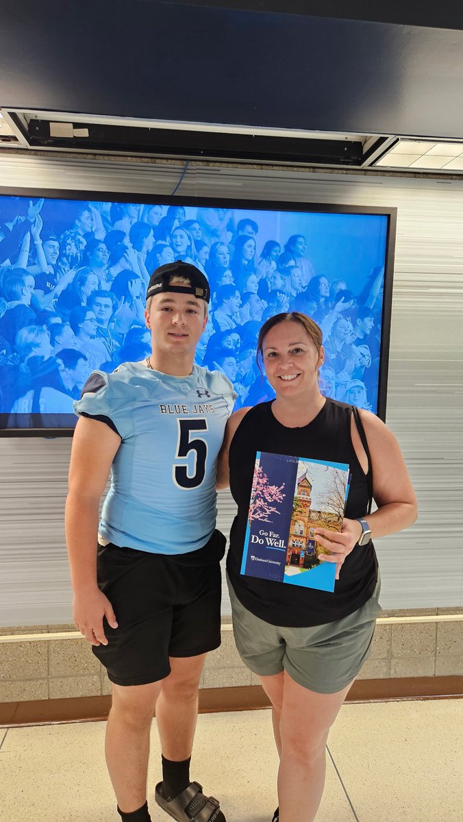 I want to thank <a href="/CoachTreschitta/">Kenny Treschitta</a> for allowing me to come to junior day. #elmhurstfootball