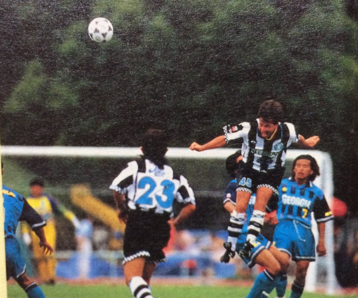 アビスパ福岡の前のチーム名称である福岡ブルックス（移転前は藤枝