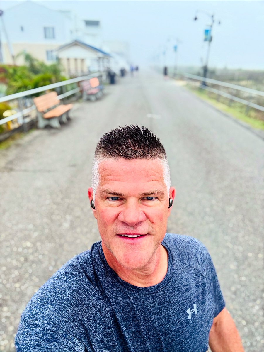 When you set goals and you get after them, they can change your life. 
This summer, I set two short-term goals:
- Learn the basics of coding in Python.
- Lose 30 pounds.
Since May 23, I’m already down 13 pounds. That’s nearly halfway to my fitness goal, in just 36 days.
#goals