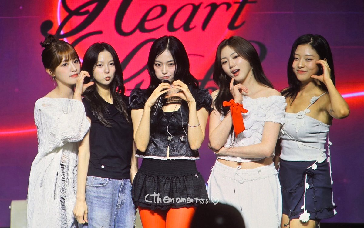 cthemomentsss tweet media