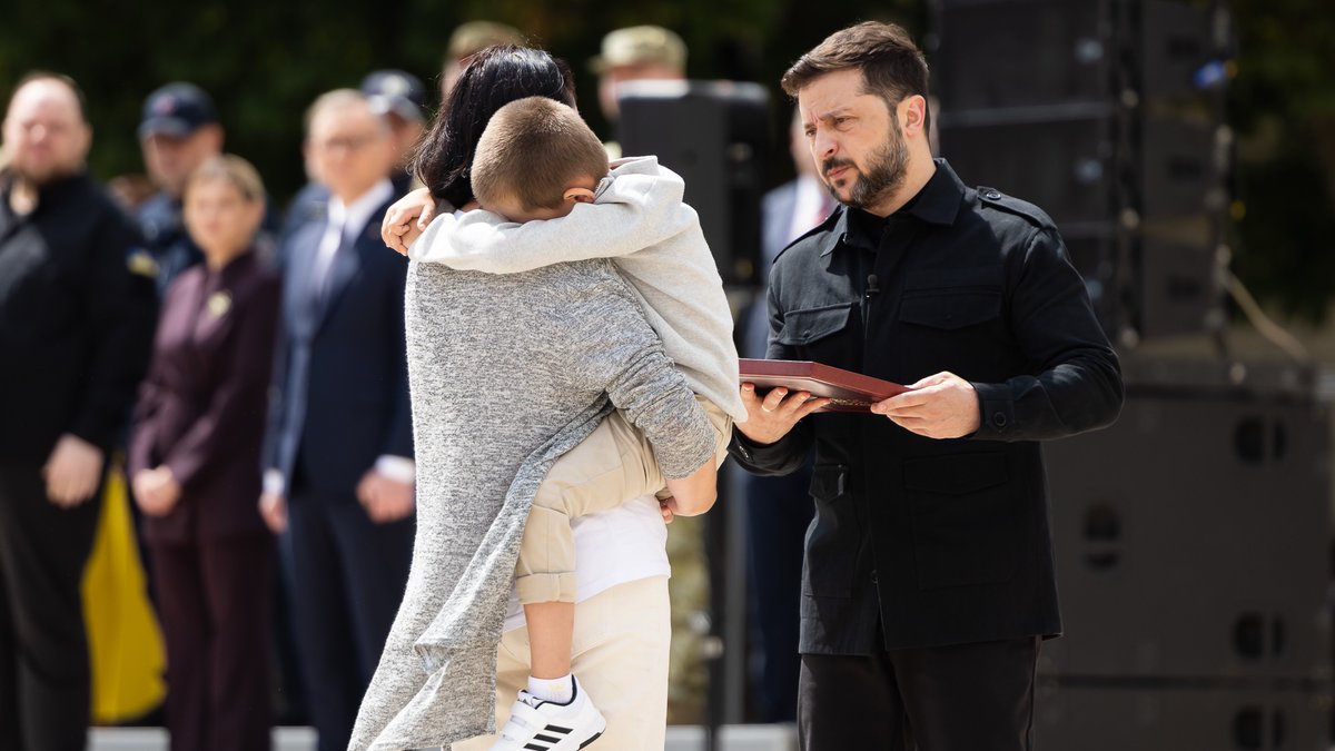 Volodymyr Zelenskyy / Володимир Зеленський tweet media
