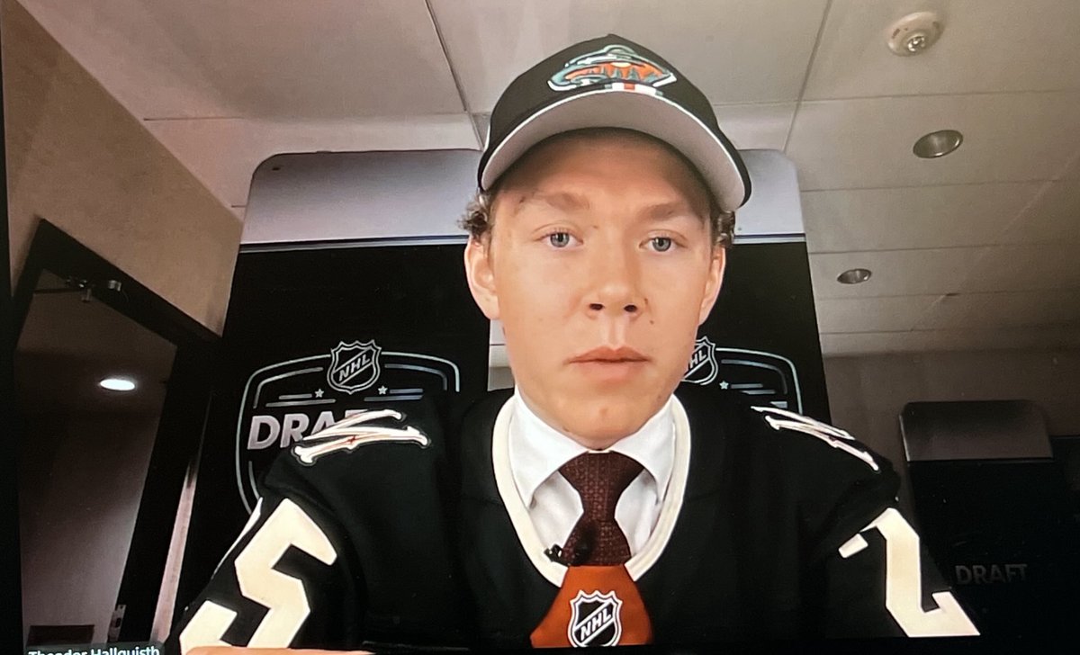 Hallquisth, like many Swedish defensemen the #mnwild draft, is excited to be in the same organization as Jonas Brodin. Models his game after Brodes. Wearing is number, too 😃