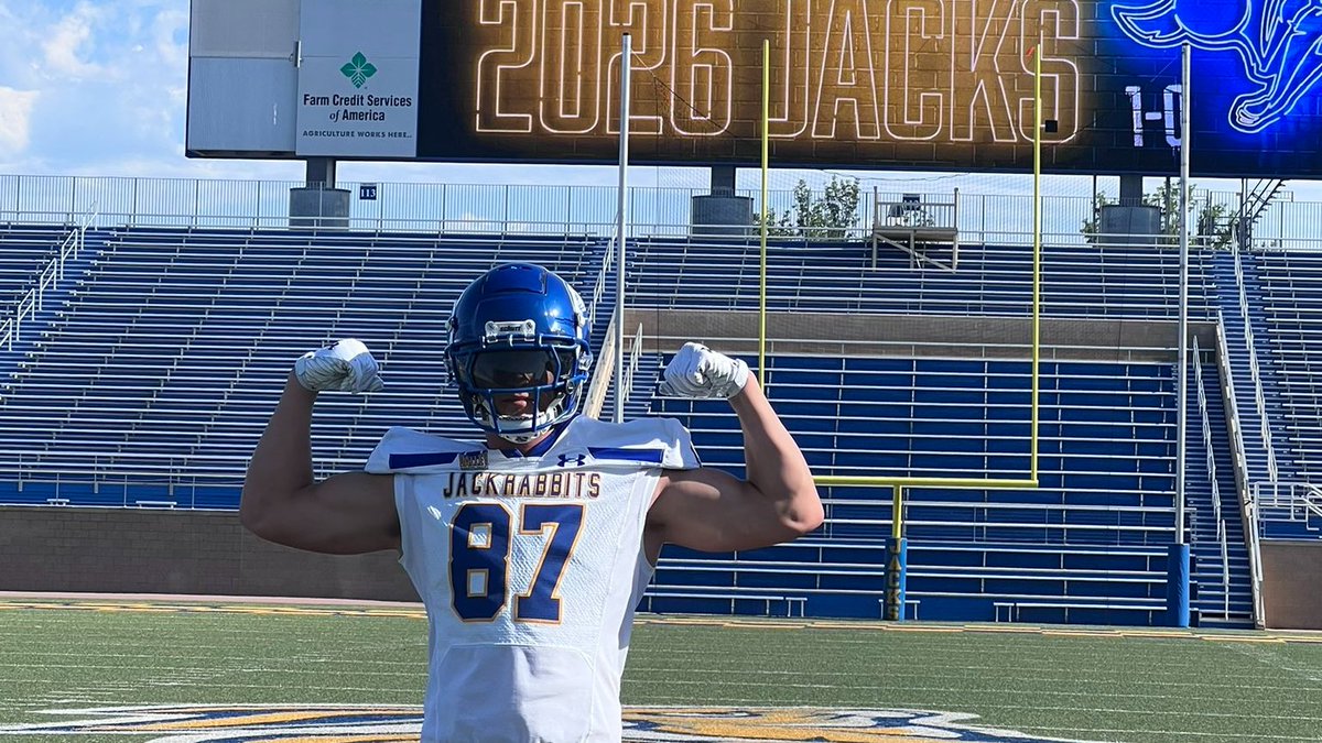 Six Star Football | PLUS+ (@sixstarfootball) on Twitter photo EVENT COVERAGE | Several talented TE prospects impress at SDSU
🚀 Strong camp performance adds momentum to a growing offer list
🔥 Full scouting report + analysis 📖
STORY ▶️ sixstarfootball.com/article/event-…
<a href="/LukeBennett2027/">Luke Bennett</a> <a href="/sawyer_josewski/">Sawyer Josewski</a> <a href="/caden_matheny/">Caden Matheny 6’7 215lbs TE</a> <a href="/Drake_Mikkelsen/">Drake Mikkelsen</a> EVENT COVERAGE | Several talented TE prospects impress at SDSU
🚀 Strong camp performance adds momentum to a growing offer list
🔥 Full scouting report + analysis 📖
STORY ▶️ sixstarfootball.com/article/event-…
<a href="/LukeBennett2027/">Luke Bennett</a> <a href="/sawyer_josewski/">Sawyer Josewski</a> <a href="/caden_matheny/">Caden Matheny 6’7 215lbs TE</a> <a href="/Drake_Mikkelsen/">Drake Mikkelsen</a>