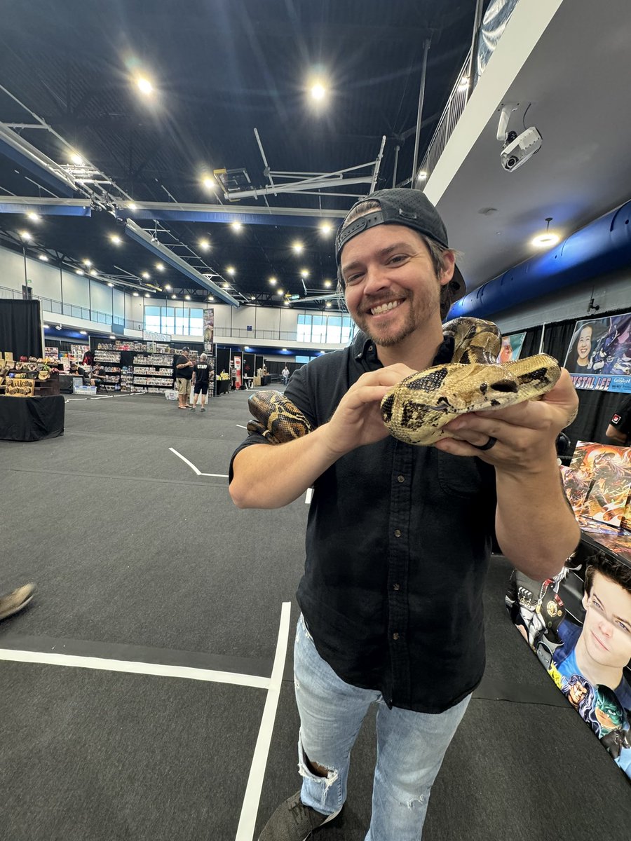 imAndrewRussell's tweet image. Just photos of me and a few snakes n stuff