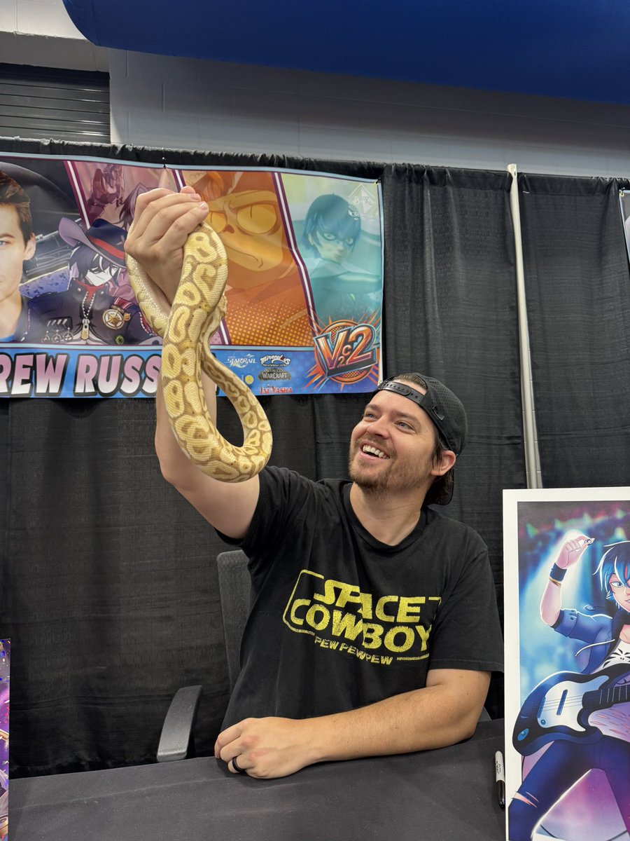 imAndrewRussell's tweet image. Just photos of me and a few snakes n stuff