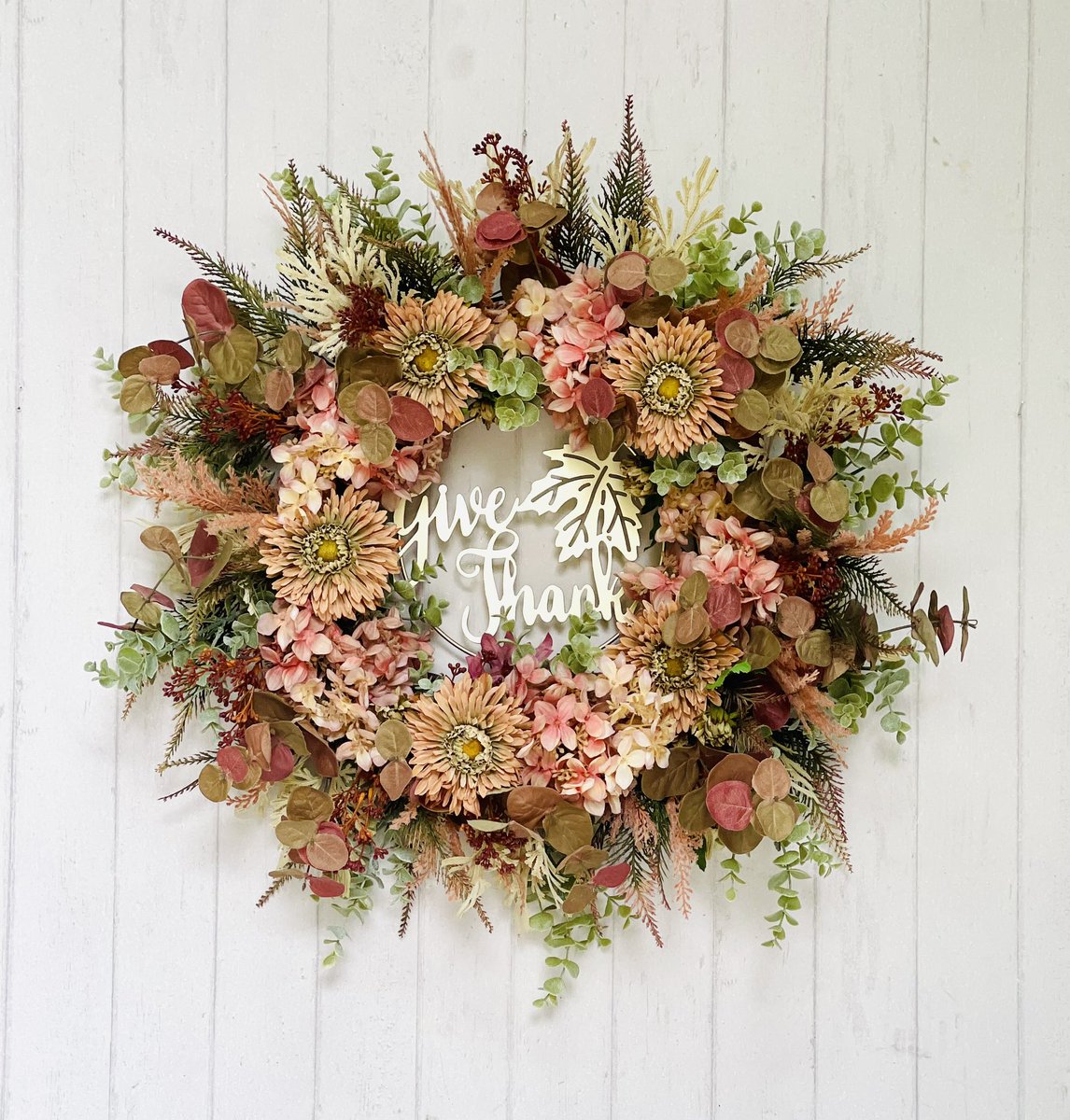 Fall Wreath-loaded with texture and earthy color 

#wreaths #EtsySeller #fall #Doors #homedecor #Trending #ooak  #Peace  #flowergardengifts #FlowersOnFriday
