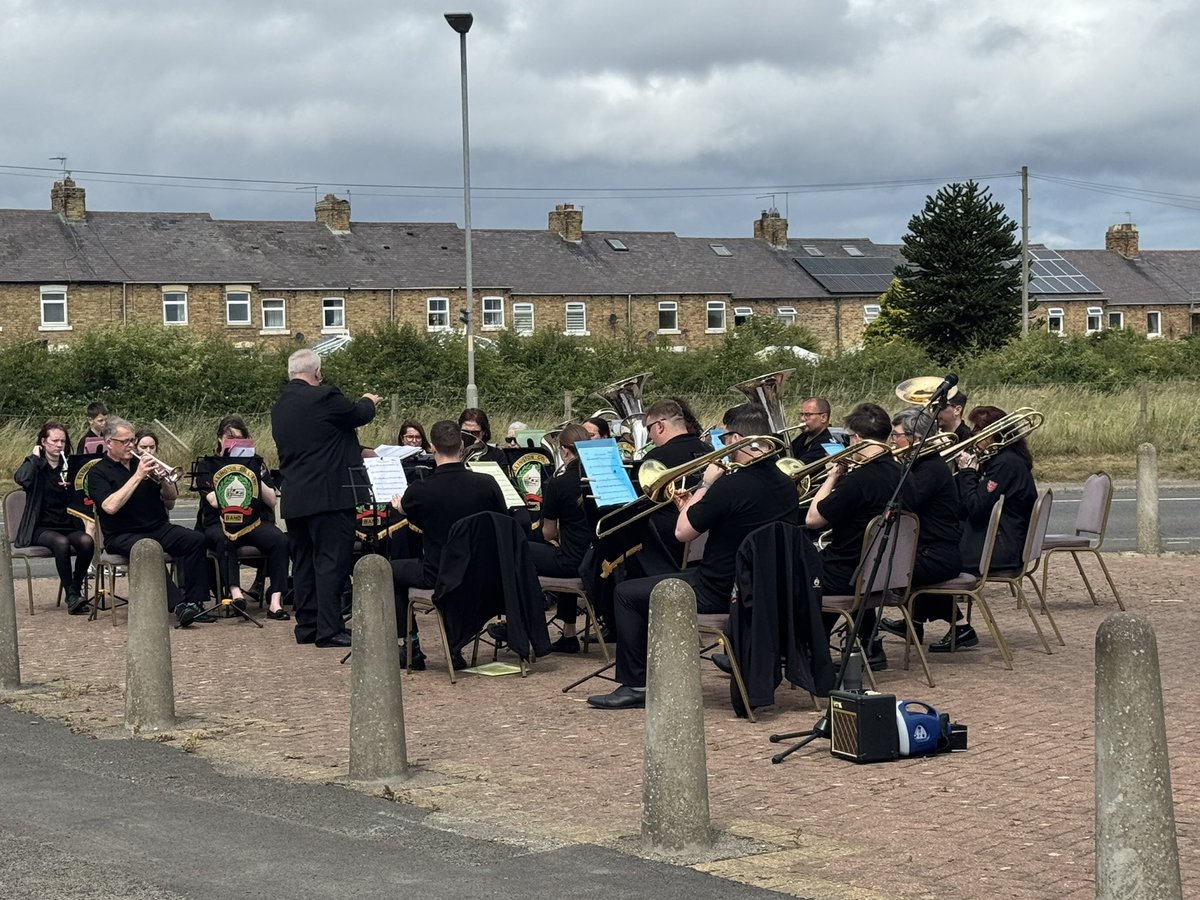 What an amazing afternoon celebrating 100 years of the #Ellington Colliery Band at the Ellington Institute! 🎺🎉 Beautiful music, moving stories, and a touching tribute to a proud legacy. Honoured to be part of it—thank you! 👏🎶
<a href="/IanLaveryMP/">Ian Lavery</a> 
#EllingtonCollieryBand