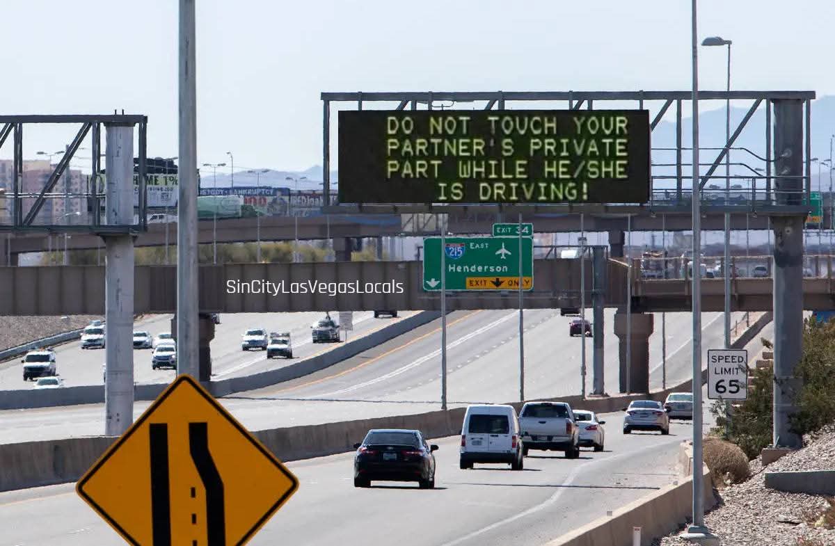 SinCityLVLocals's tweet image. ...🤣Only in Vegas😂