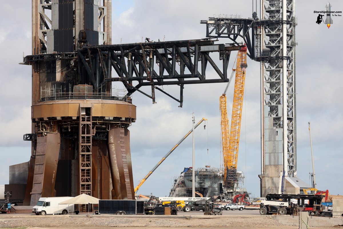 StarshipGazer's tweet image. View of the launch complex this morning with the newly arrived ship transport stand parked near pad 1.
6/28/25