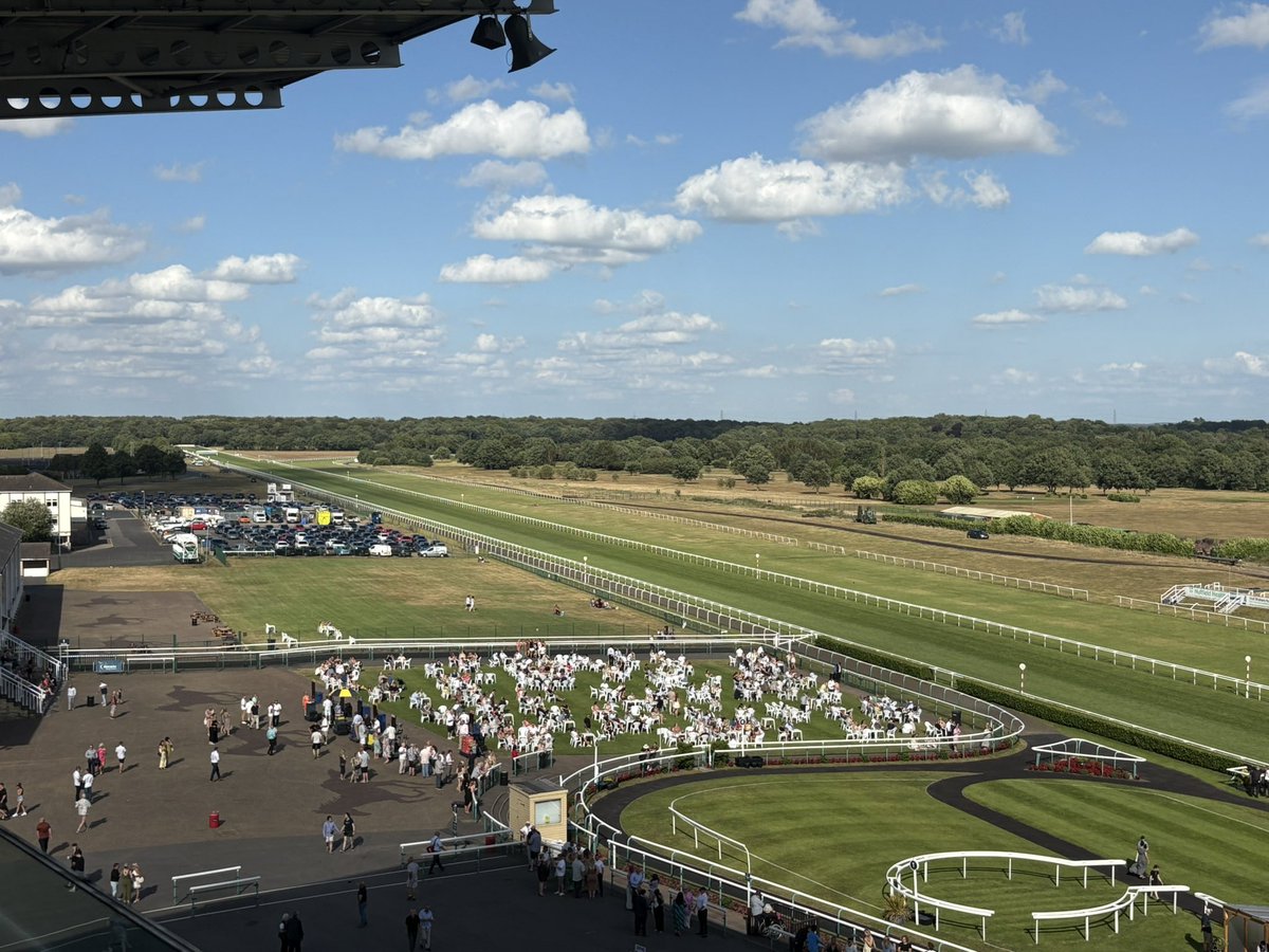 Glorious <a href="/DoncasterRaces/">Doncaster Racecourse</a> 🏇🏻