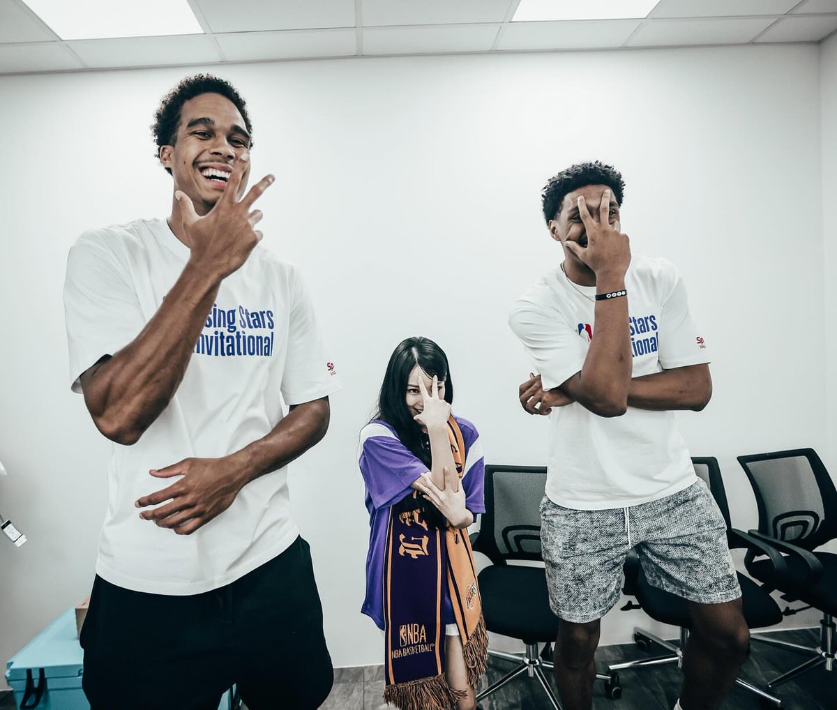 지니 jini tweet media