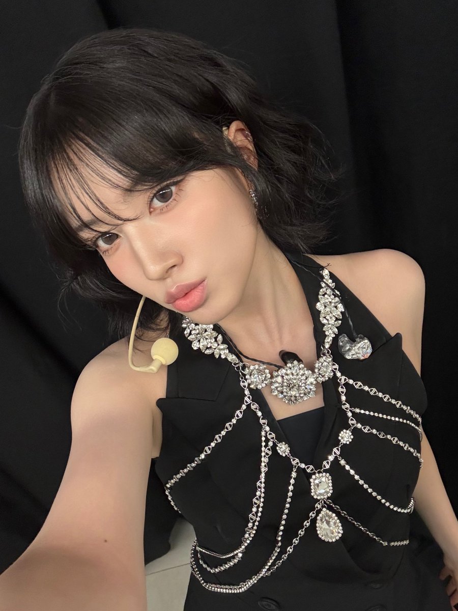STAYC_talk's tweet image. ์์นด๋ฅดํ ์ค์~!! ์ฆ๊ฑฐ์ ์ด์๐๐
๋ค์์ ๋ ๋ง๋์ ๐๐
Jakarta SWITH~!! Menyenangkan banget๐๐
Kita ketemu lagi di lain waktu, yaa ๐๐
#STAYC #์คํ
์ด์จ #Yoon #์ค