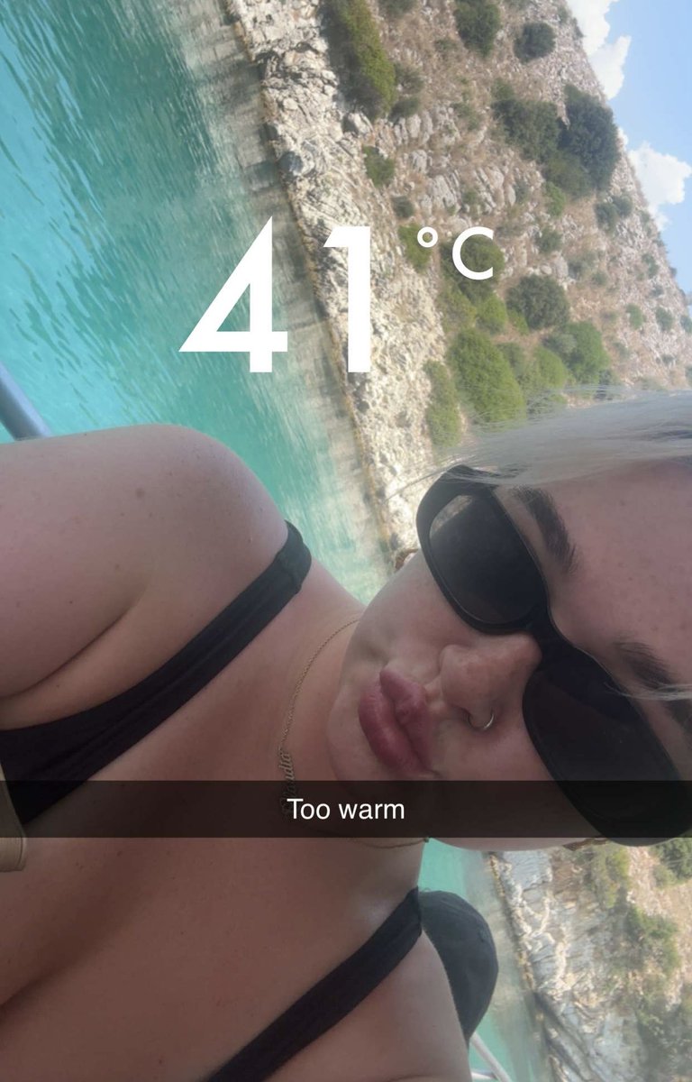 NoeleenMcLaugh2's tweet photo. @CarlowWeather My lovely girl in #Kavos is telling me it was 41 this afternoon 🥵 https://t.co/SWrg15FONj