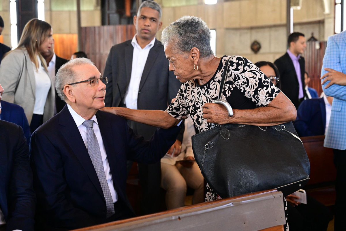 Reyna26056437's tweet image. 116 aniversario del natalicio del Profesor Juan Bosch.

En su tierra natal, rendimos homenaje a su vida, su legado y sus enseñanzas, que siguen guiando nuestro compromiso con el pueblo.✊

#JuanBosch116
#DIGICOMPLD⭐️