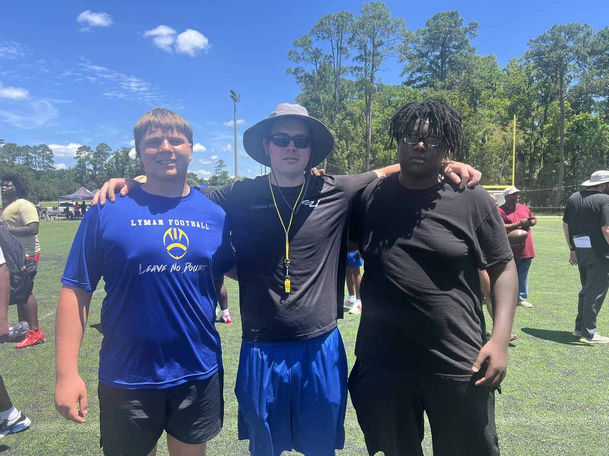 ashtonhavinn55's tweet photo. Had a great camp today at @SavannahStateFB !!! 💙🧡
 @CoachTrist @CoachWalshFB https://t.co/ksamJfFnJ2