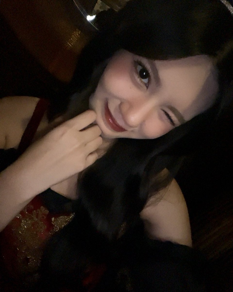 indiraseruni__'s tweet photo. terima kasihhh yaa sudah datang di Jakarta Fair walaupun sedang hujan🥹 jangan sampai sakittt!!🫵🏻 https://t.co/c6XDZHDu0y