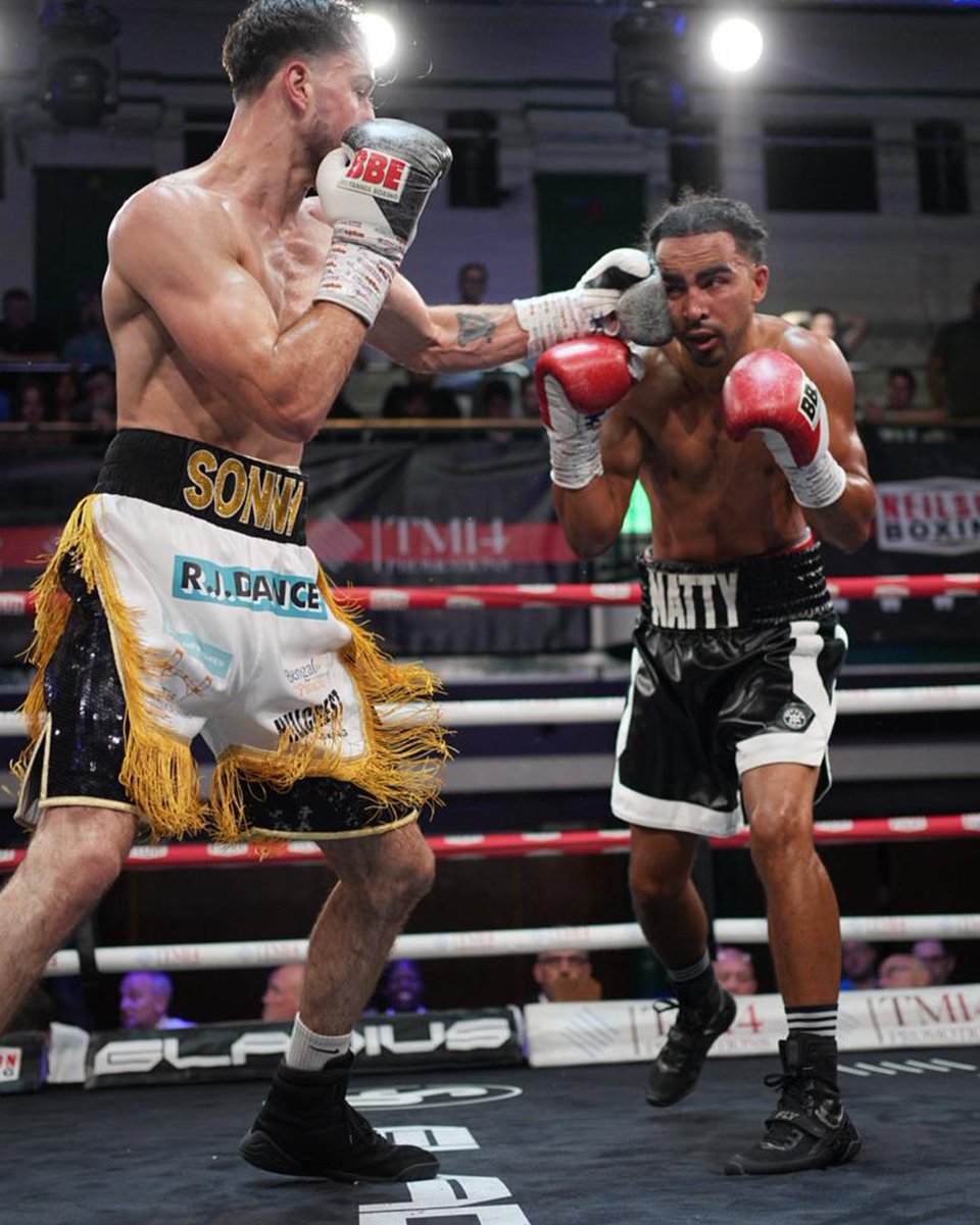 NeilsonBoxing's tweet photo. A perfect start for Sonny Parkinson as he claims a hard fought win on his debut π₯
Watch the action LIVE - https://t.co/qI8zmrI9E3
#RiseToGlory #NeilsonBoxing #TM14Promotions #talkSPORTBoxing #SecondsOut https://t.co/ybYxNhm7fB