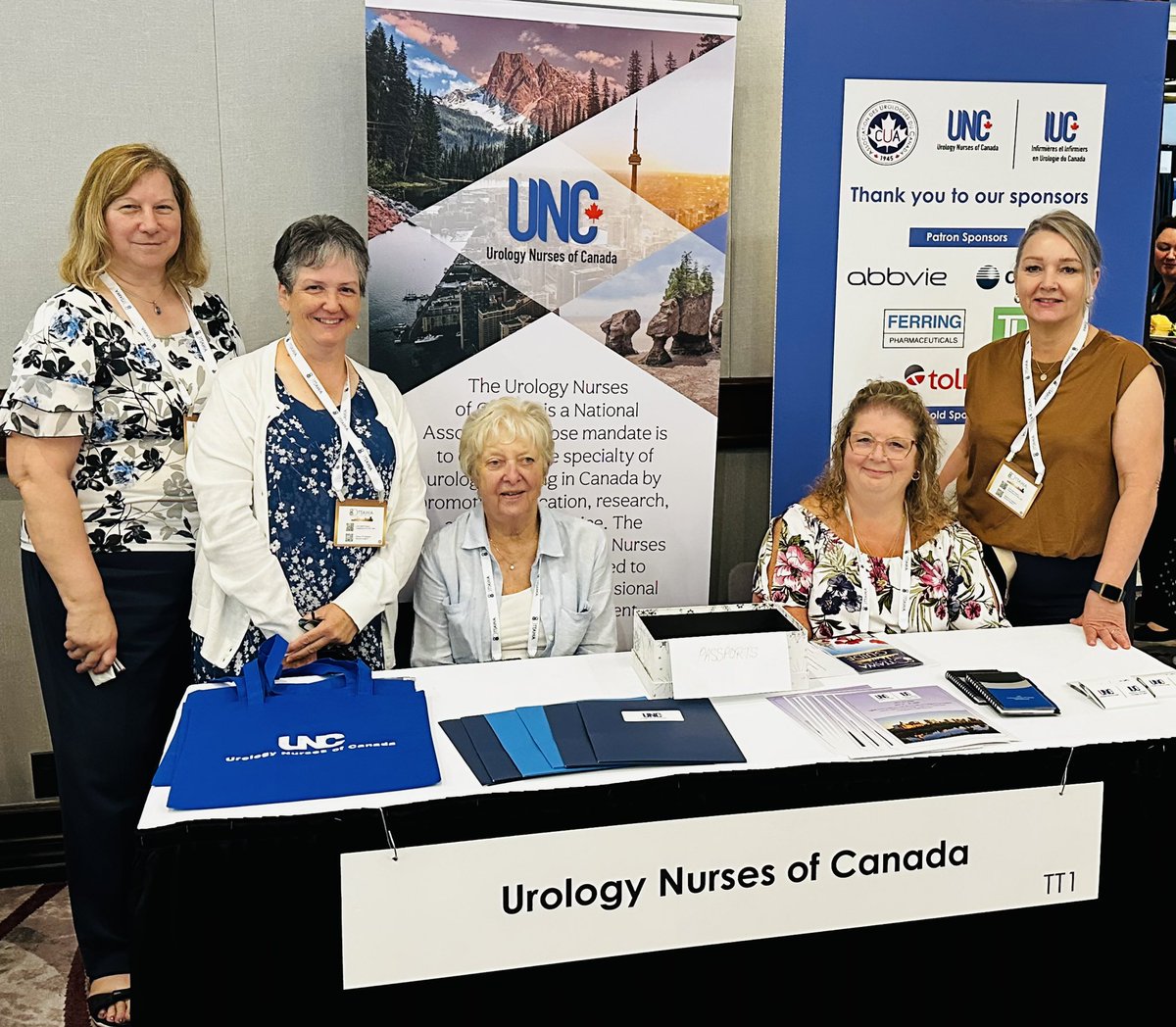 Christine Collins (@ccollinskcc) on Twitter photo #CUA2025 Connecting with the Urology Nurses of Canada. We appreciate our partners in care of Canadian #kidneycancer patients. Look forward to future collaboration. Stay tuned!! 💚
<a href="/KidneyCancer_Ca/">Kidney Cancer Canada</a>
<a href="/CancerduRein/">Cancer du rein CA</a>
<a href="/CanUrolAssoc/">Canadian Urological Association</a> #CUA2025 Connecting with the Urology Nurses of Canada. We appreciate our partners in care of Canadian #kidneycancer patients. Look forward to future collaboration. Stay tuned!! 💚
<a href="/KidneyCancer_Ca/">Kidney Cancer Canada</a>
<a href="/CancerduRein/">Cancer du rein CA</a>
<a href="/CanUrolAssoc/">Canadian Urological Association</a>