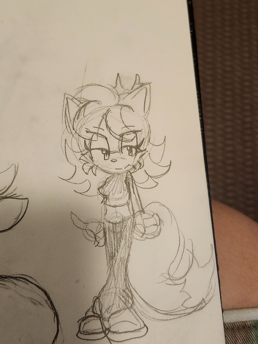 mightyfists1's tweet photo. Art Improvement Summer 2024 & 2025
25 right 24 left
#SonicTheHedeghog #sonicarchiecomics #fionafox https://t.co/rcltvslchU