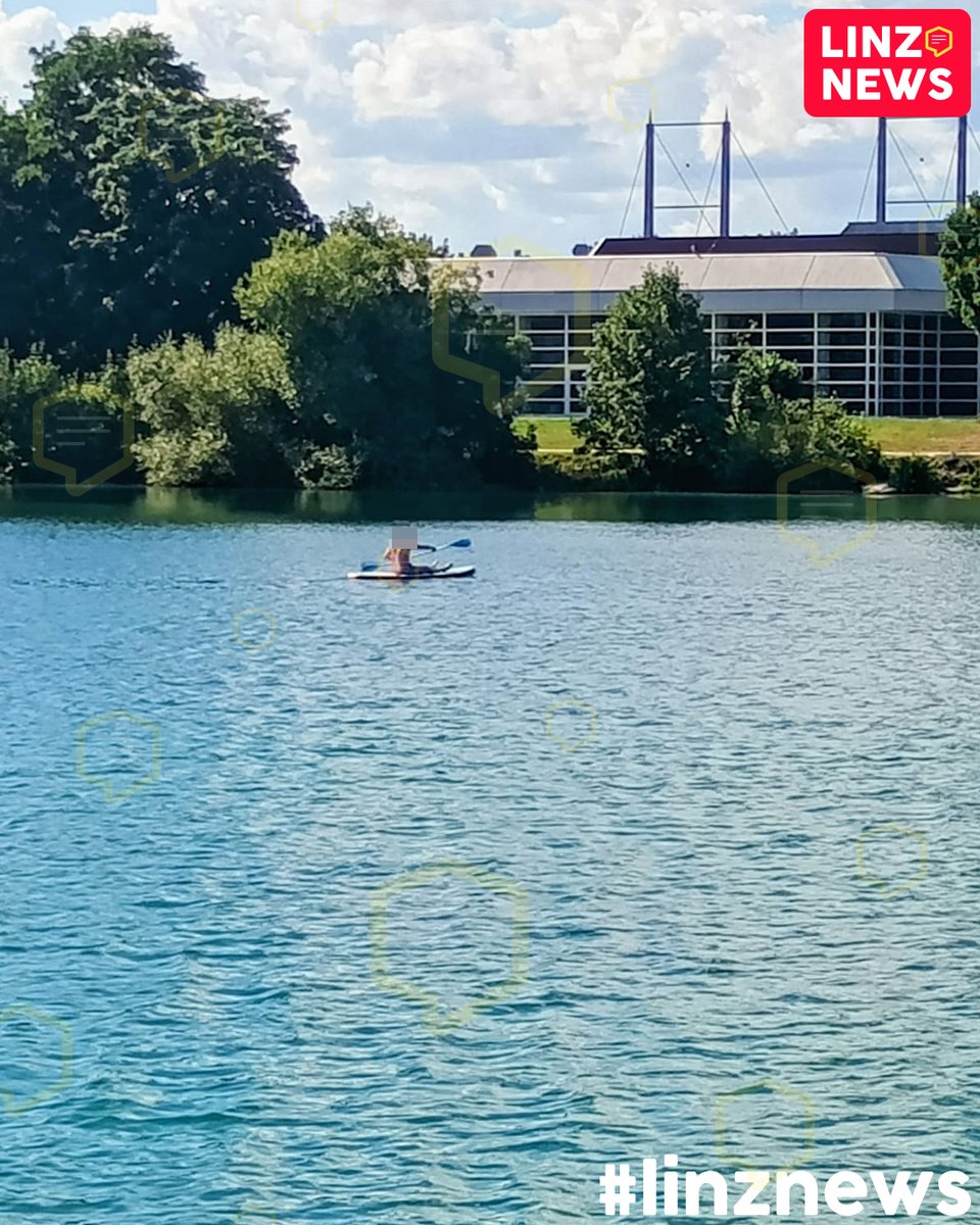 linzdotnews's tweet image. 🏊‍♀️ Heute war es eher öd am Oedter See!
🚨 Die Stadt Traun informierte ja bereits über Hautausschläge durch Larven eines Saugwurms nach Bad im Oedter See! 
🧮 Der Andrang hielt sich daher am Badesee in engen Grenzen.
📷 Leserfotos

 #lesernews #traun #OedterSee #see #baden