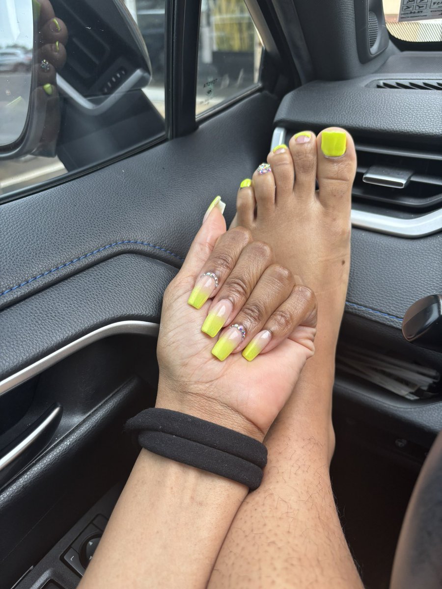 Highlighter yellow it is!