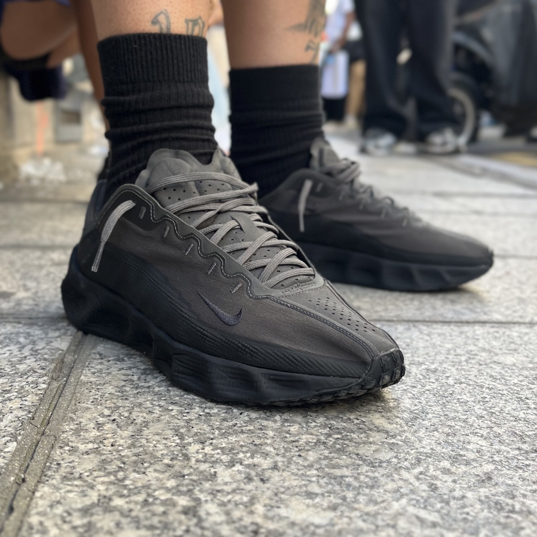 Hyein Seo × Nike Ava Rover black 27.5 Nike Ava Rover x HYEIN SEO 'Black' (HQ2863-300) Release Date