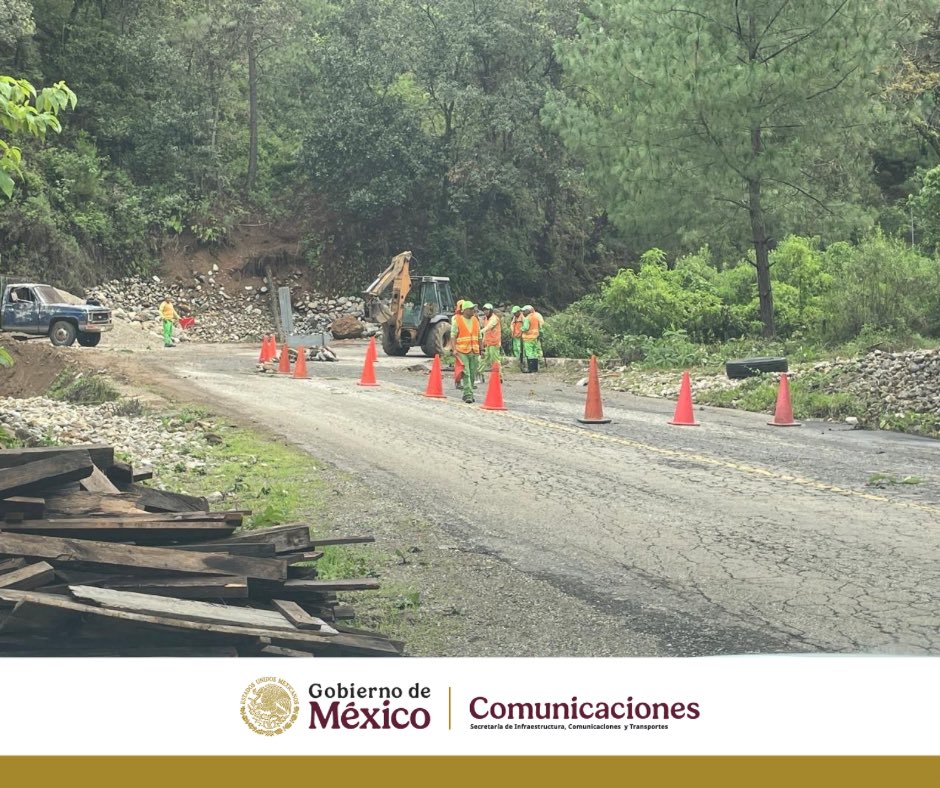 El Centro #SICTOaxaca informa que se realizan trabajos de reparación de obra de drenaje en el km 175+800, Tramo: Río Molino – Candelaria, de la Carretera Federal 175: Oaxaca – Puerto Ángel.

🚧 Se recomienda a los usuarios circular con precaución en la zona de trabajo y atender