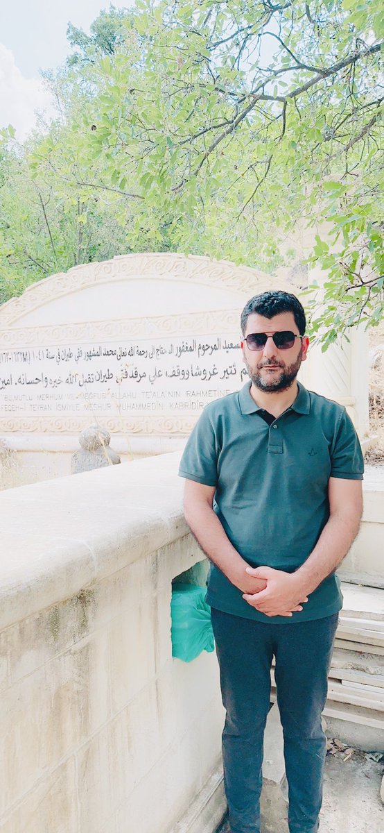 NimetullahAtal's tweet photo. Bitlisimizin manevi değerlerinden Üstad Bediüzzaman’ın Nurs köyündeki doğduğu evi ve Feqiyê Teyran’ın Hizan’a bağlı Şandis köyündeki kabrini ziyaret ettik.

“Fenalığı kendinden, iyiliği Allah’tan bil.” (Bediüzzaman)

“Ey dilbera gerdenzerî,
Way nazika dêmqemerî,
Qamet ji mûma fenerî,
Wêran ez im, malim xirab.”
(Feqiyê Teyran)

#Bitlis #Hizan #Şandis #Nurs