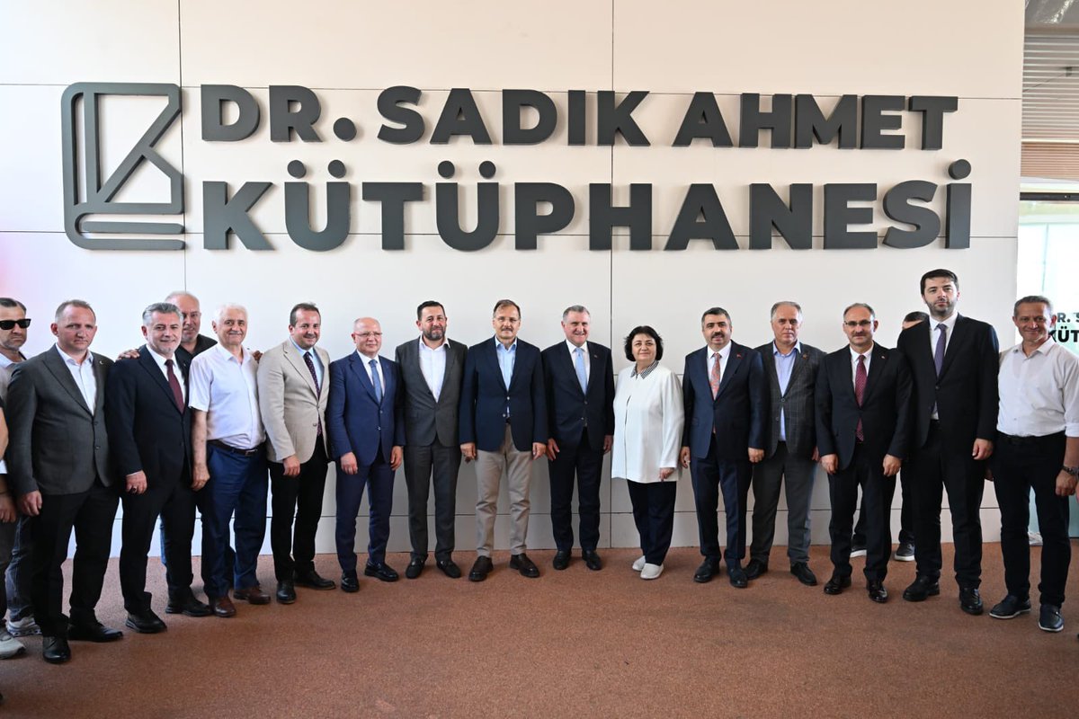 Hakan Çavuşoğlu (@hakan_cavusoglu) on Twitter photo Yıldırım Belediyesi tarafından yapımı tamamlanan Dr.Sadık Ahmet Gençlik ve Spor Merkezinin açılışını Gençlik ve Spor Bakanımız <a href="/OA_BAK/">Dr. Osman Aşkın Bak</a> ın teşrifi ile gerçekleştirdi.Merhum Dr.Sadık Ahmet’in adıyla bu tesisi Bursamıza kazandıran Belediye Başkanımız <a href="/oktayyilmaz16/">Oktay Yılmaz</a> teşekkür ediyorum Yıldırım Belediyesi tarafından yapımı tamamlanan Dr.Sadık Ahmet Gençlik ve Spor Merkezinin açılışını Gençlik ve Spor Bakanımız <a href="/OA_BAK/">Dr. Osman Aşkın Bak</a> ın teşrifi ile gerçekleştirdi.Merhum Dr.Sadık Ahmet’in adıyla bu tesisi Bursamıza kazandıran Belediye Başkanımız <a href="/oktayyilmaz16/">Oktay Yılmaz</a> teşekkür ediyorum