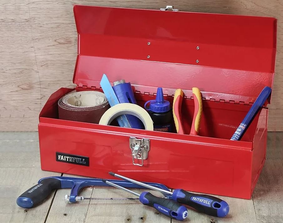 ToolsGarage's tweet photo. Crafted from durable metal and finished with a striking powder coating, this rectangular beauty isn't just tough; it looks the part too
https://t.co/enflK0wNi8
#howdentools #toolchest #storage #portable #howdens https://t.co/y5YmJcCTPw