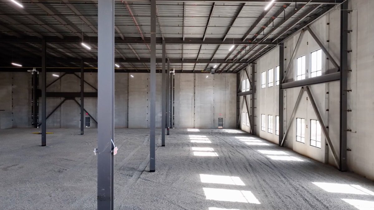 Dream big at Pathway Triangle. Building 2 has 202K RSF of #cGMP-compliant space ready for your company’s personal touch. And with soaring 40’ ceilings for high-bay space and 48’ x 48’ column spacing, you have room to build even bigger. bit.ly/4jFqu5X