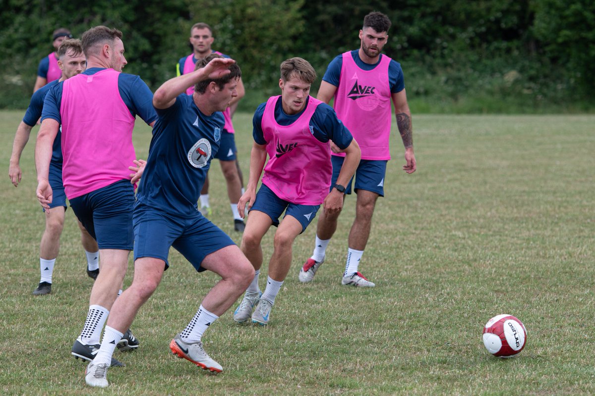 💪 Straight Back into it Browny 

#TheBishops I #TwoBlues | 📷 Joseph Gorman