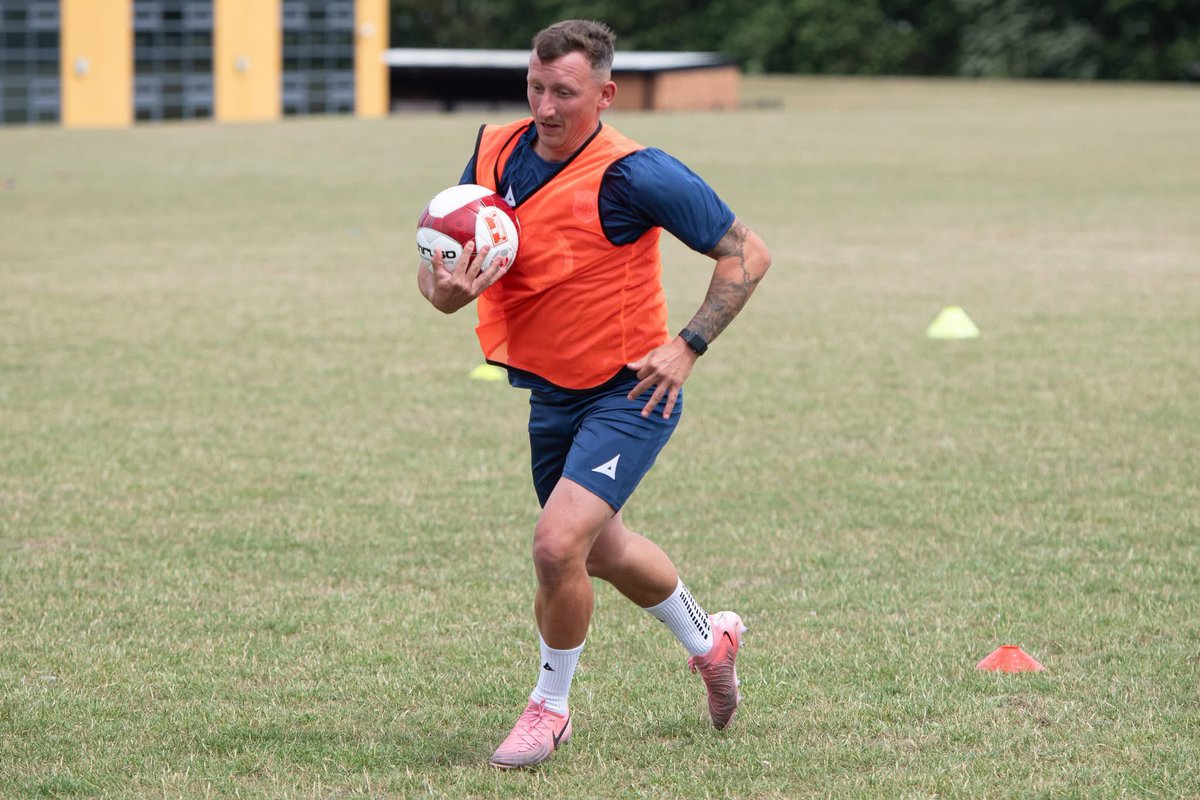 Mikey Roberts tweet media