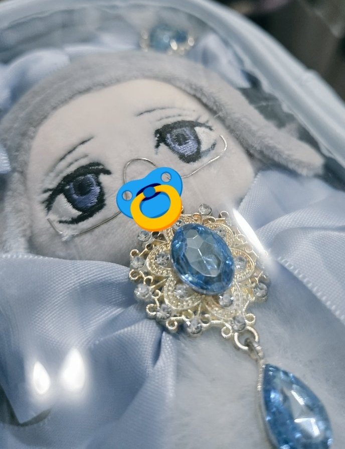 rinkouashelia's tweet photo. Eito nui please eat your morning pacifier https://t.co/wscZt3l4eZ