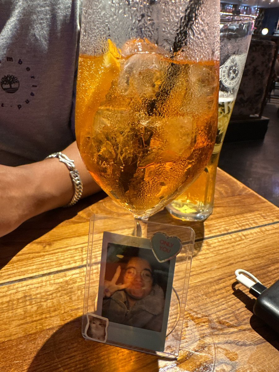 SHINeeIsTheWay's tweet image. Hey my loafy, you made it 🩵💚. @rl_hobbit