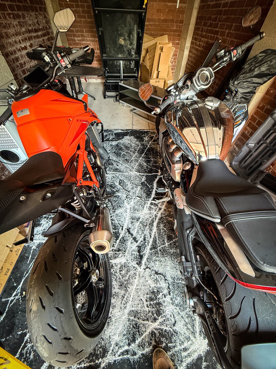Jesusnumba1fan's tweet photo. GF found out about the new addition, apparently saving for a house is more important, boring 🥱🙄 #motorcycles4life #Superduke #Rocket https://t.co/P2ssvqzaAJ