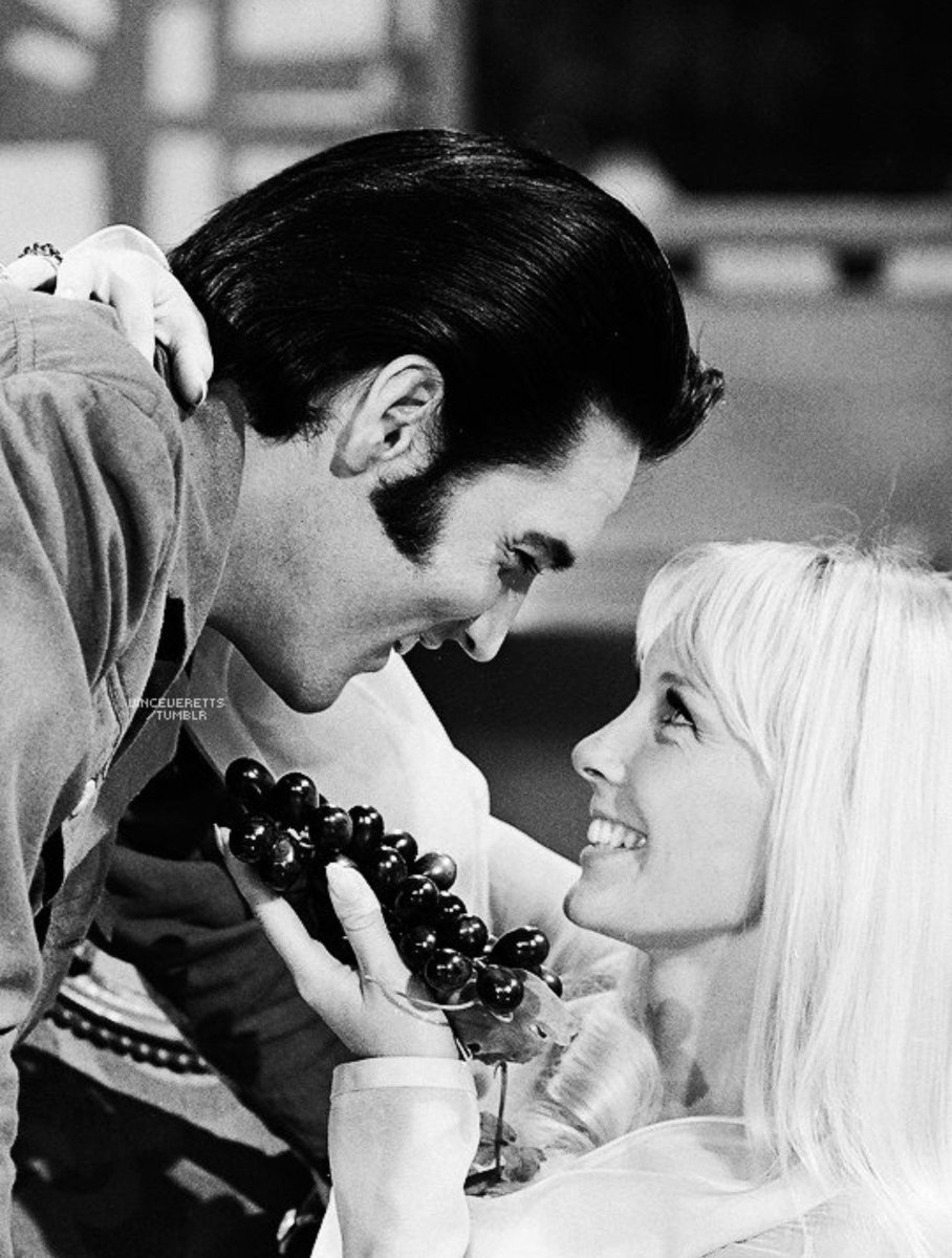 alexanjk1123's tweet photo. June 28 1968;
Elvis and Susan Henning filming the ‘68 Comeback Special, NBC Studios Burbank CA. #ElvisHistory https://t.co/ABaT1YFomR