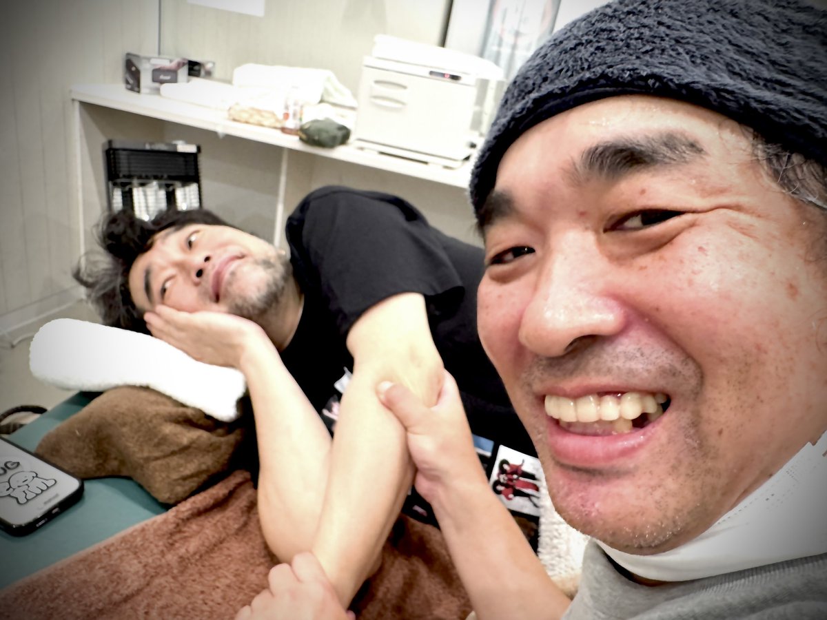 Daviechan's tweet image. さぁさぁ、今日の京都公演もとっても楽しかったですねぇ😊✌️
と、いうことで、はんなり伊藤先生タイムです❤️
明日の二日目も楽しみだなぁ😌
お疲れ様でしたー✨