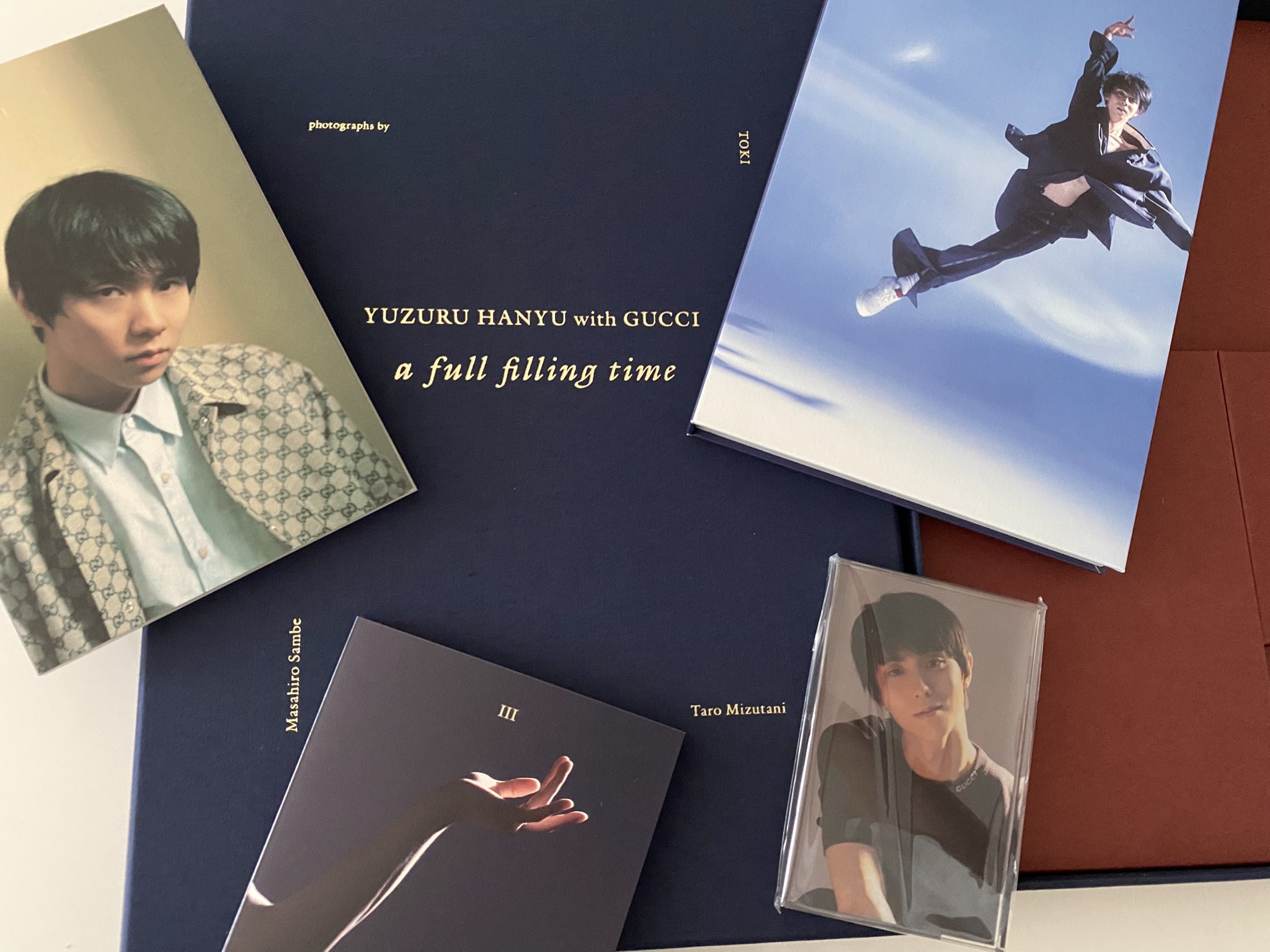 羽生結弦with GUCCI 『a full filling time』　おまけ 楽天市場】【新品/P2倍増量中】 YUZURU HANYU with GUCCI 『a