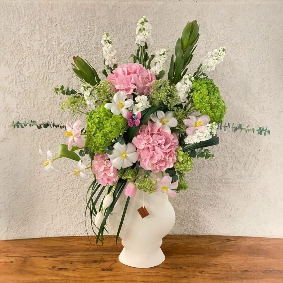 من طلبات التصميم اللي احب اشتغلها ! 🤩👏🏻

رأيكم ؟ 

      صورة العميل                       النتيجة