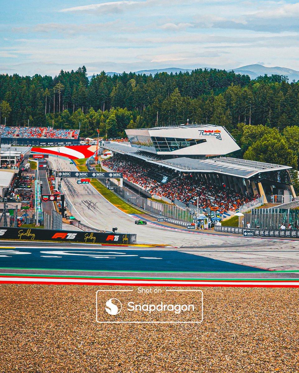 MercedesAMGF1's tweet photo. Postcard material π This place is stunning πΈ
#ShotonSnapdragon #LandscapeLens | @Snapdragon https://t.co/L42TrVMrKe