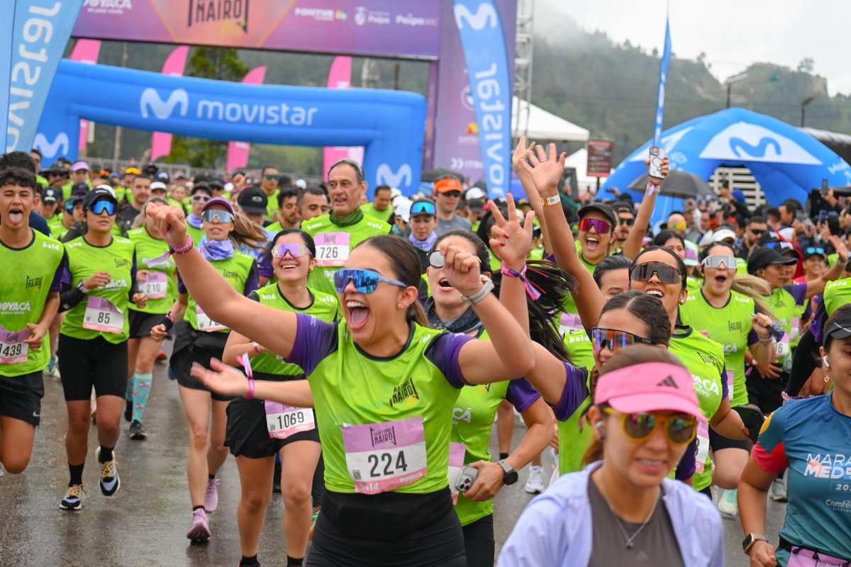 CarlosAmayaR's tweet photo. ¡El Nairo Fest se vive desde bien temprano!

A esta hora más de 2.000 corredores participan en las pruebas de 2.5k, 5k y 10k de running.

Como boyacenses estamos felices de tener a tantos visitantes gozándose el departamento.

¡Gracias y siempre bienvenidos!

¡Esta clase de eventos de talla mundial es #BoyacáGrande 💚💜🤍!

#NairoFest