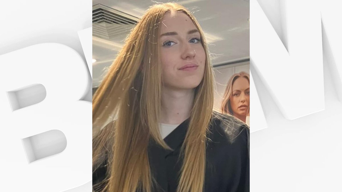 BFMTV's tweet photo. Disparition inquiétante d'une adolescente de 14 ans à Paris, ses proches lancent un appel à témoins
https://t.co/IQE5nqInQN https://t.co/4dQhwaLDnP