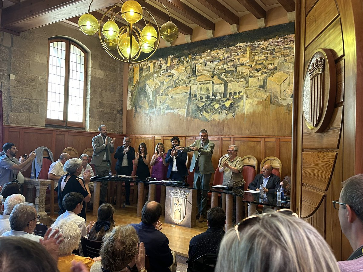 Ara Pacte Local Maresme (@apl_maresme) on Twitter photo Des de la plataforma municipalista <a href="/AraPacteLocal/">Ara Pacte Local</a> felicitem el nostre company i nou alcalde de Montblanc, <a href="/MarcVinya/">Marc Vinya</a> Enhorabona, sort i encerts! Des de la plataforma municipalista <a href="/AraPacteLocal/">Ara Pacte Local</a> felicitem el nostre company i nou alcalde de Montblanc, <a href="/MarcVinya/">Marc Vinya</a> Enhorabona, sort i encerts!