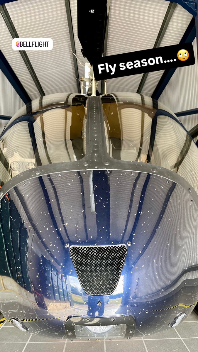 D4NDetailing's tweet photo. It’s that time of year again when everything is getting covered in flies, including helicopters….. https://t.co/JBT87pj6kT