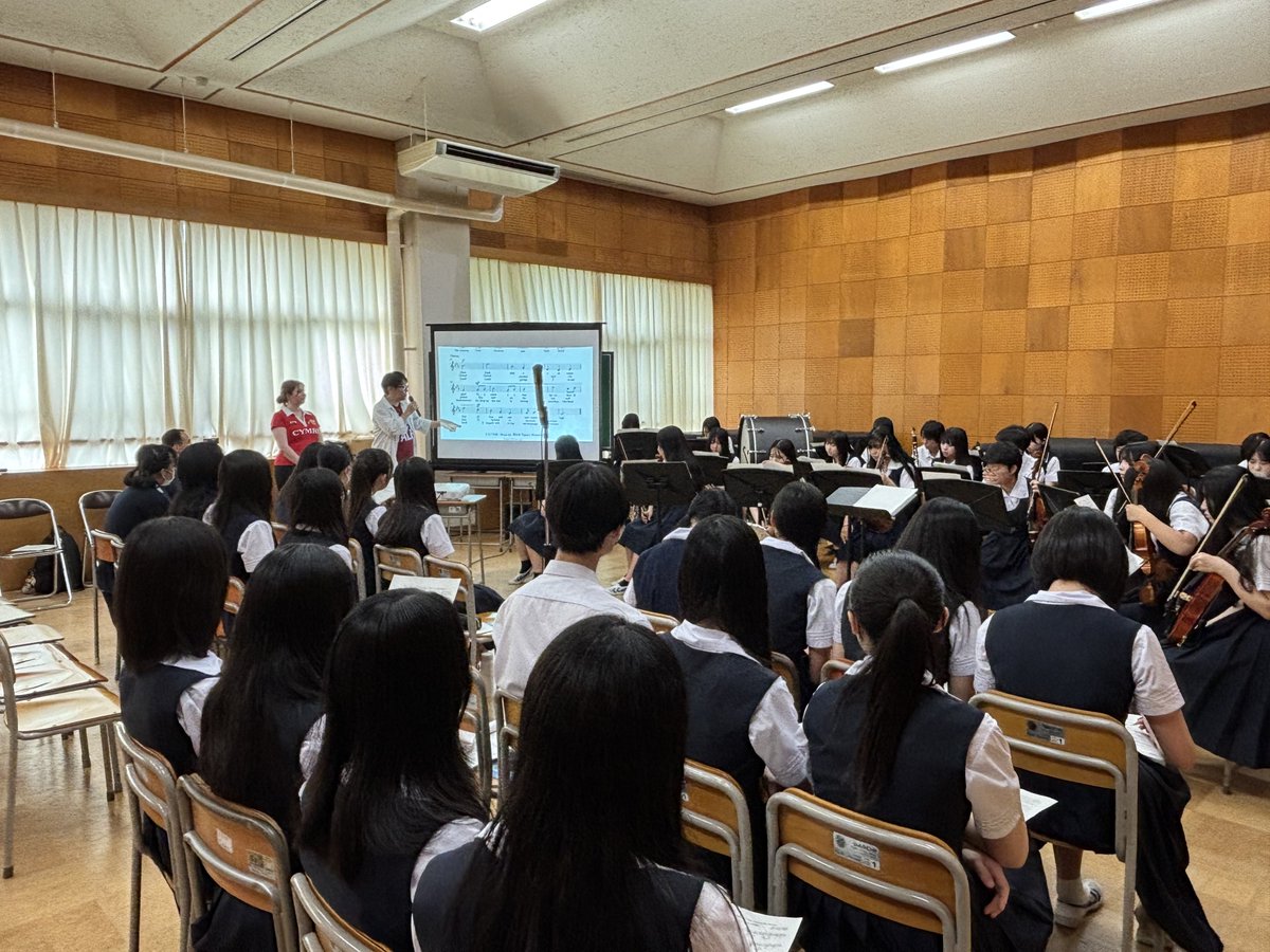 Wales in Japan (@wales_in_japan) on Twitter photo 7月12日(土)に神戸で開催されるリポビタンDチャレンジカップ 2025ラグビー日本代表 vs ウェールズ代表戦で兵庫県立西宮高校音楽科の皆さんがウェールズ国歌「我が父祖の土地」を演奏・合唱されます。猛練習中の生徒の皆さんを激励に伺いました。素晴らしい歌声と演奏に感動しました🎺🎶 <a href="/JRFURugby/">Japan Rugby</a> 7月12日(土)に神戸で開催されるリポビタンDチャレンジカップ 2025ラグビー日本代表 vs ウェールズ代表戦で兵庫県立西宮高校音楽科の皆さんがウェールズ国歌「我が父祖の土地」を演奏・合唱されます。猛練習中の生徒の皆さんを激励に伺いました。素晴らしい歌声と演奏に感動しました🎺🎶 <a href="/JRFURugby/">Japan Rugby</a>