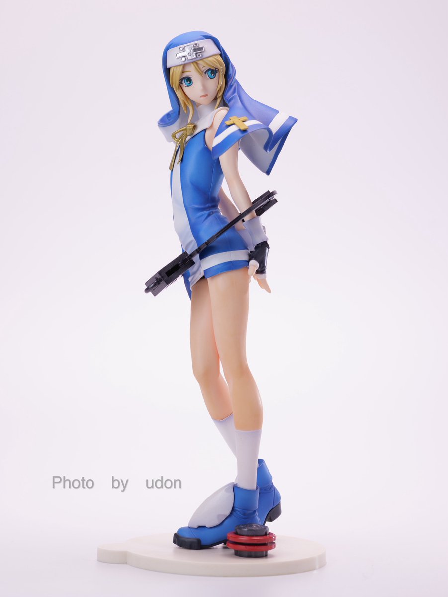 伝説の光りしうどん tweet media